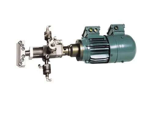 MarMax GP 24 白色背景